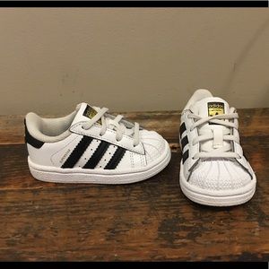 Adidas Superstar 4C
